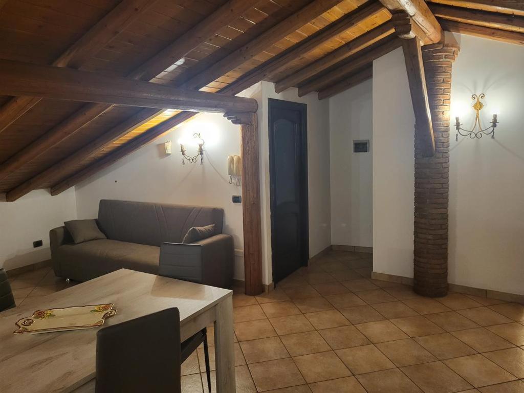 Casa Vacanza Lmt Aci Catena Eksteriør bilde